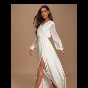White long sleeve Lulus dress